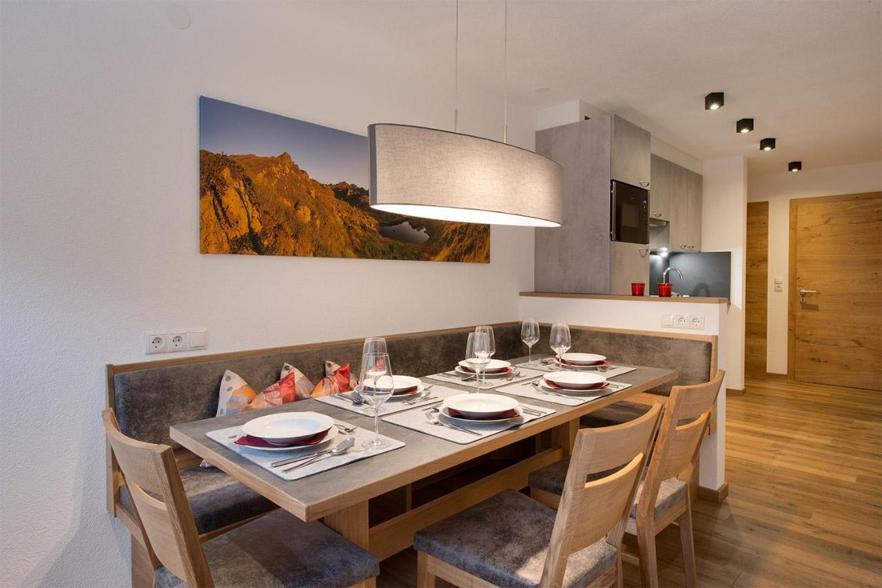 Alpenrose Appartements Burger Evelin Sankt Anton am Arlberg Buitenkant foto