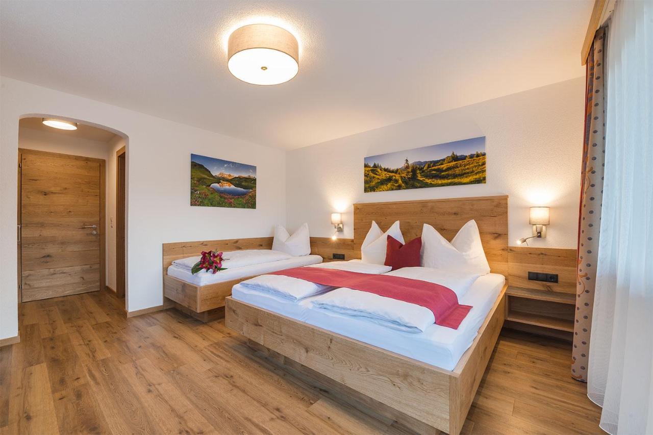 Alpenrose Appartements Burger Evelin Sankt Anton am Arlberg Buitenkant foto