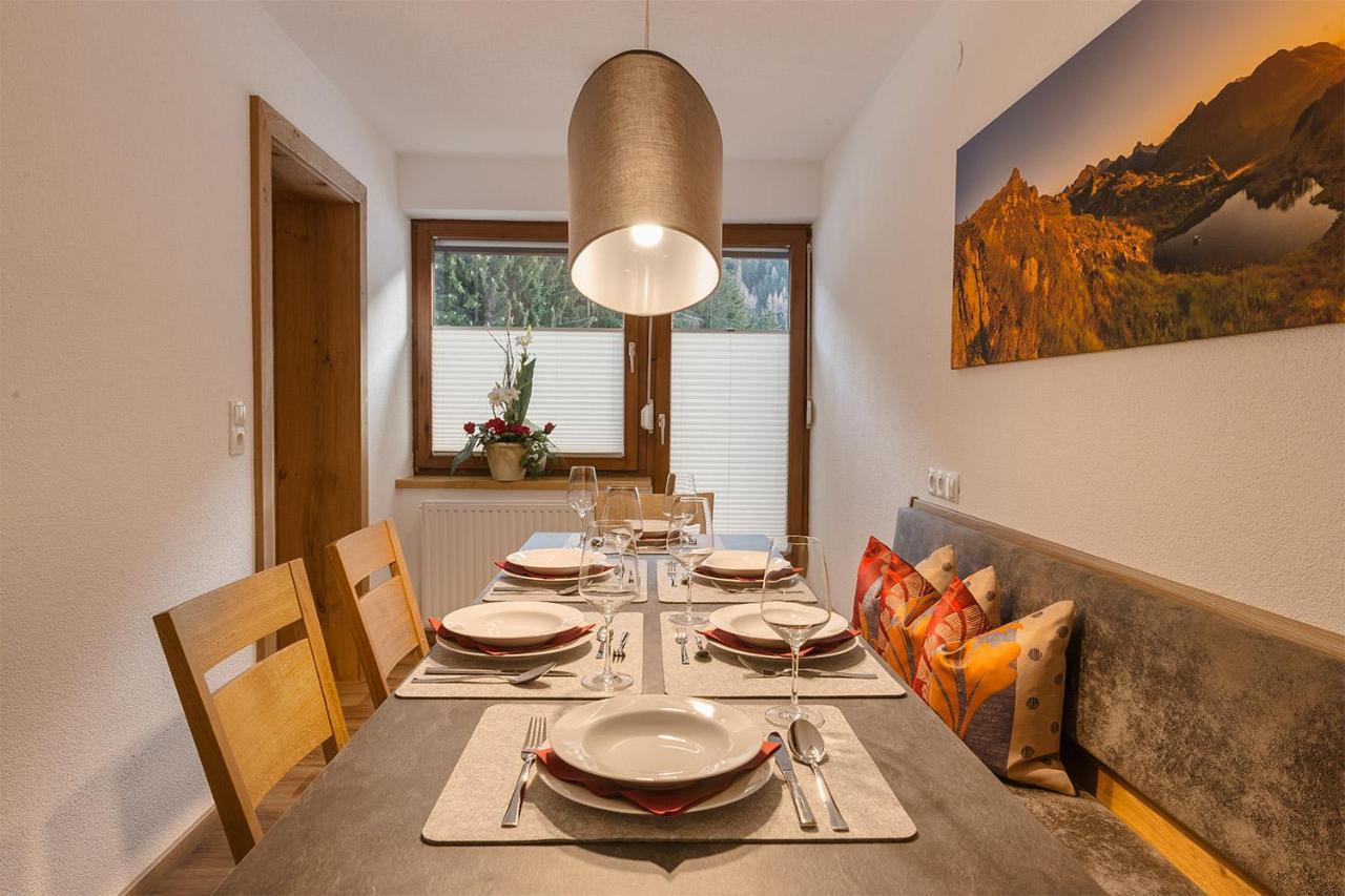 Alpenrose Appartements Burger Evelin Sankt Anton am Arlberg Buitenkant foto